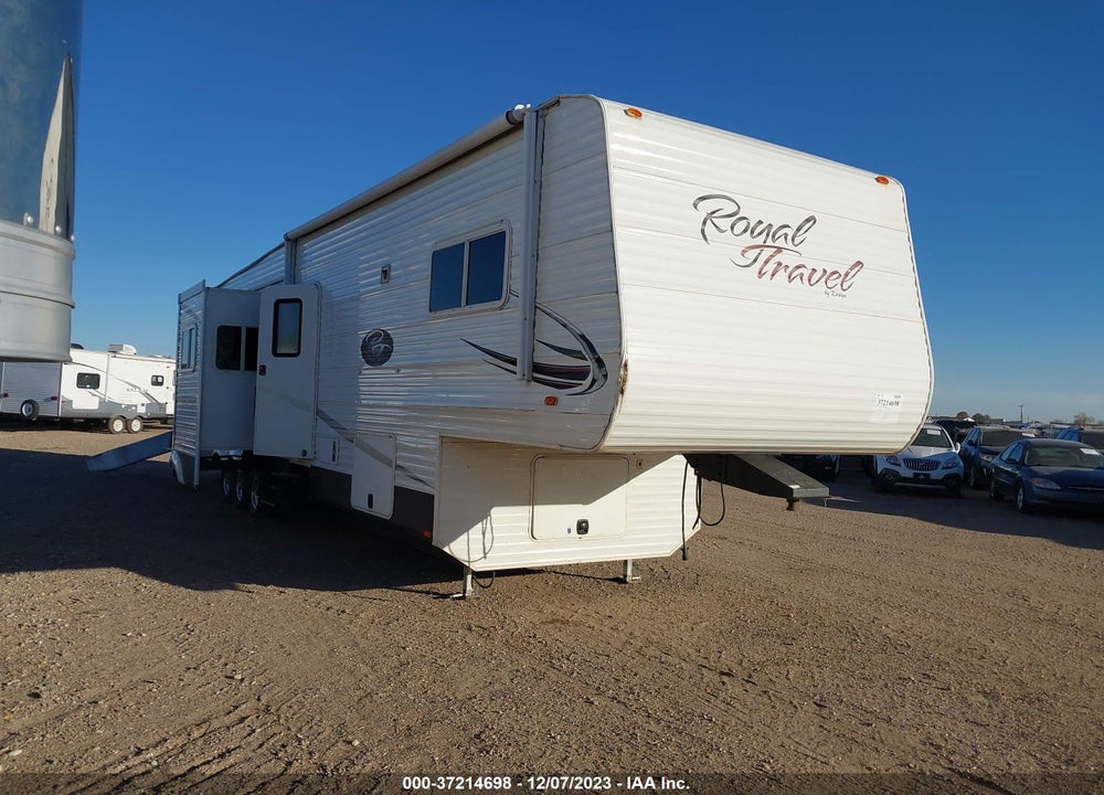 2014 RECREATION BY DESIGN ROYAL TRAVEL 44' VIN: 5CZ300R33E1123709