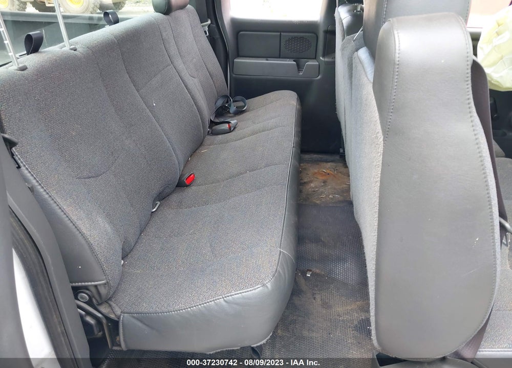 2005 CHEVROLET SILVERADO 1500 WORK TRUCK VIN: 1GCEC19X25Z217328