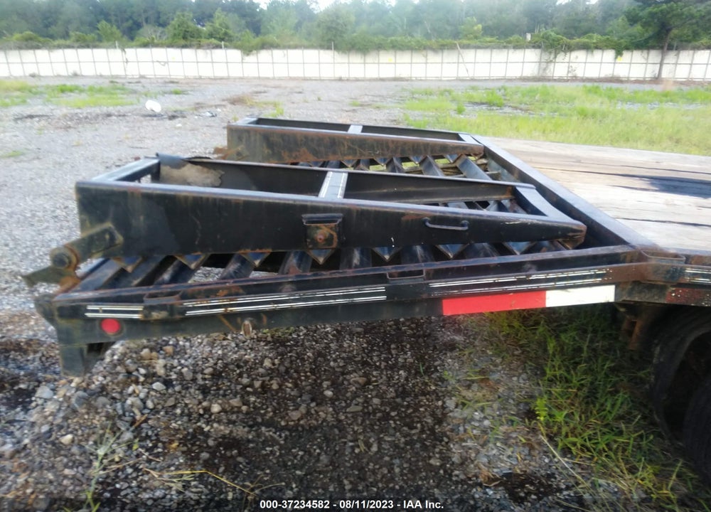 2007 STAGECOACH TANDEM AXEL TRAILER VIN: 5NYBU25267NSC0946