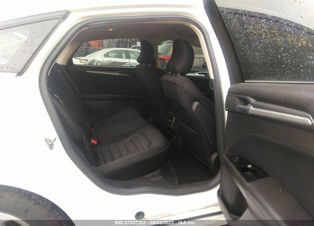 2016 FORD FUSION SE VIN: 3FA6P0H75GR326643