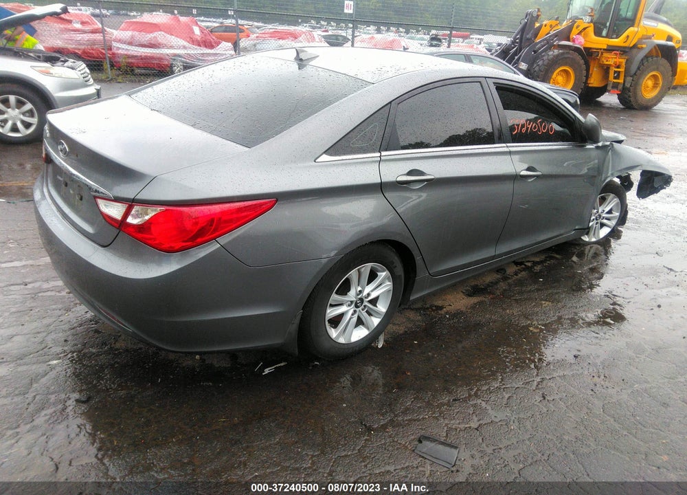 2013 HYUNDAI SONATA GLS VIN: 5NPEB4AC1DH717225