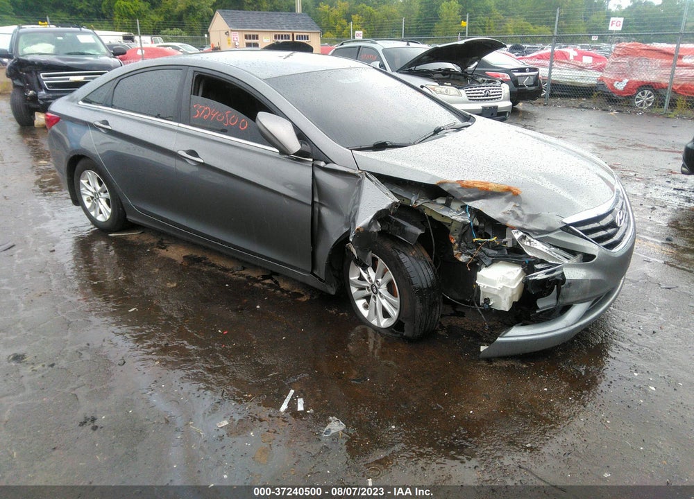 2013 HYUNDAI SONATA GLS VIN: 5NPEB4AC1DH717225