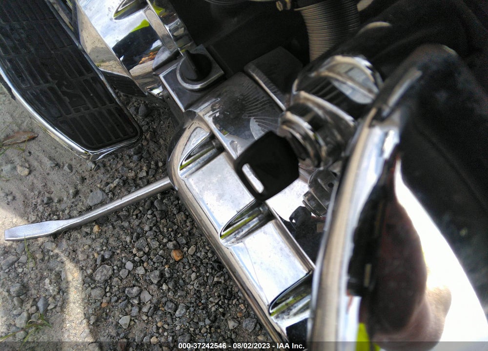 2005 HONDA VTX1800 F3 VIN: 1HFSC46G15A301413