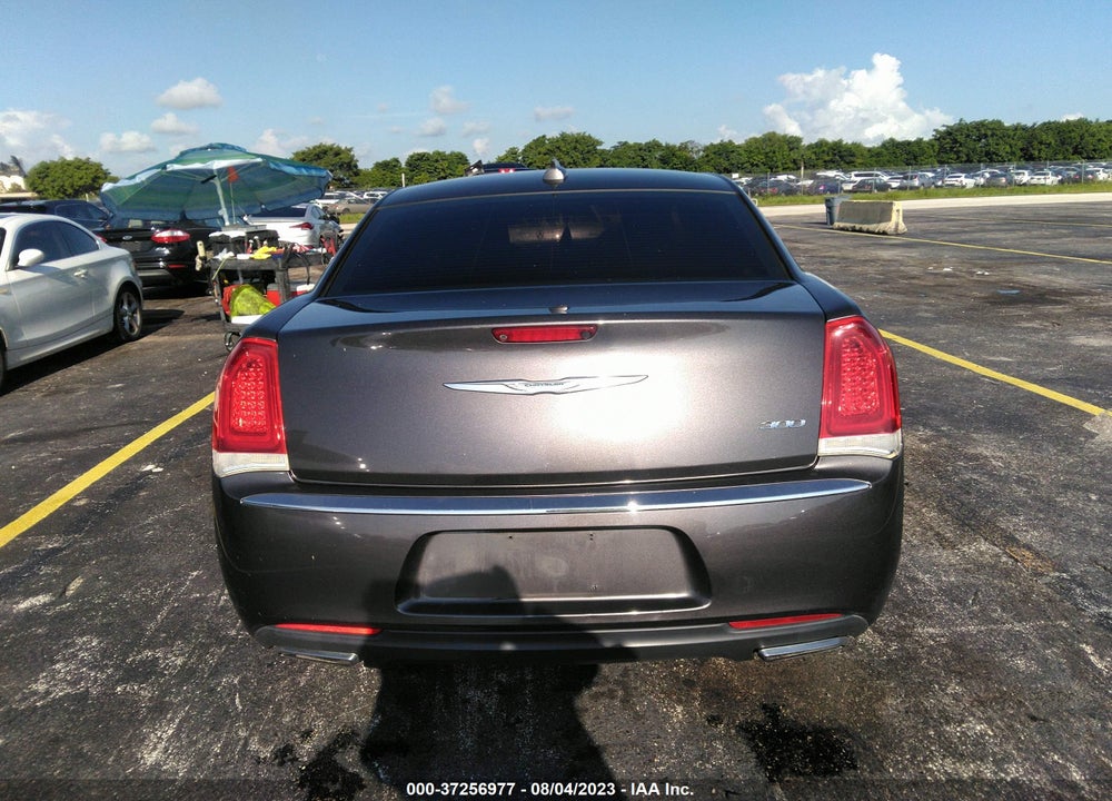 2015 CHRYSLER 300 LIMITED VIN: 2C3CCAAG4FH931650