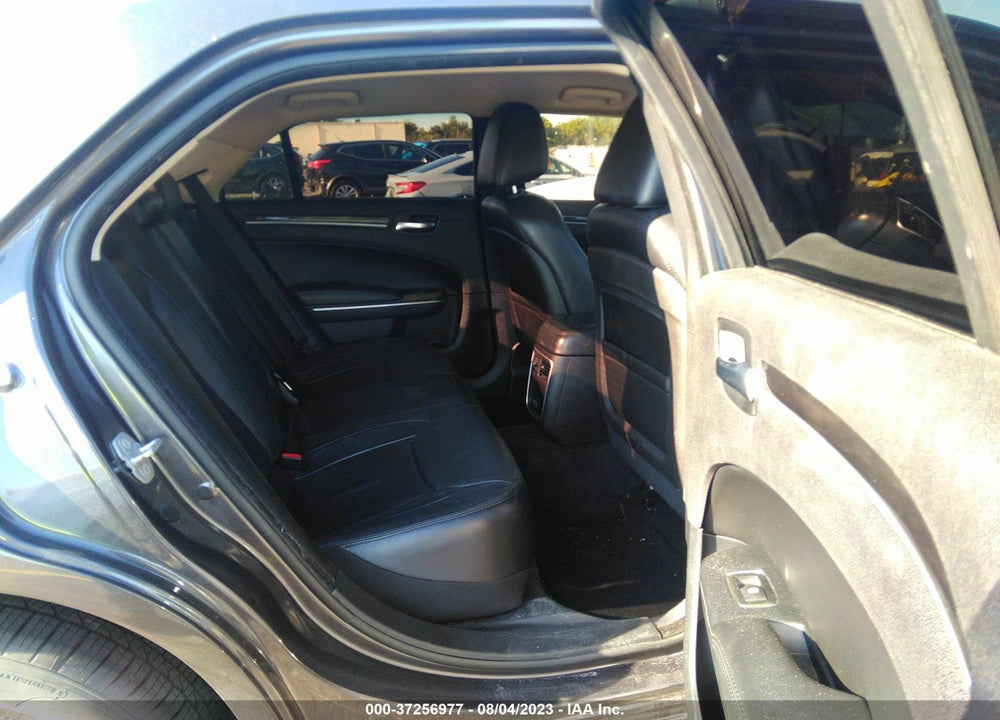 2015 CHRYSLER 300 LIMITED VIN: 2C3CCAAG4FH931650