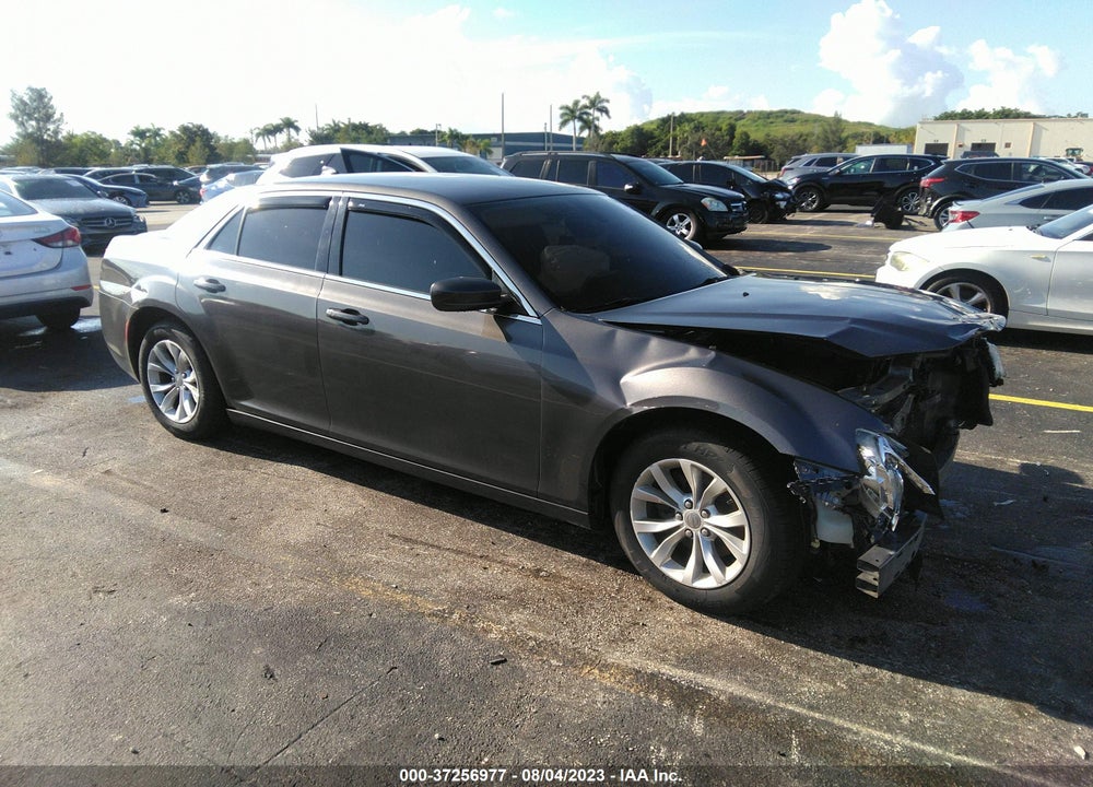 2015 CHRYSLER 300 LIMITED VIN: 2C3CCAAG4FH931650