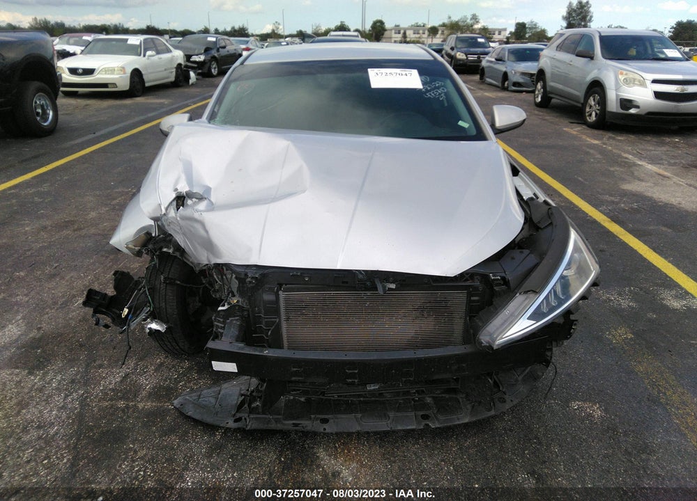2019 HYUNDAI ELANTRA SE VIN: 5NPD74LF5KH473712