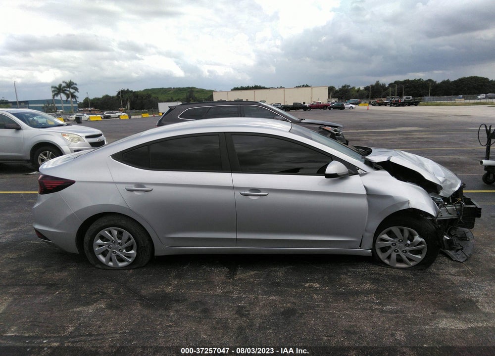 2019 HYUNDAI ELANTRA SE VIN: 5NPD74LF5KH473712