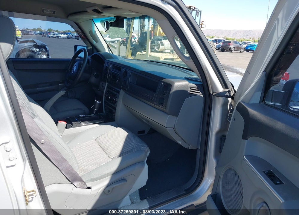 2006 JEEP COMMANDER VIN: 1J8HG48KX6C355477