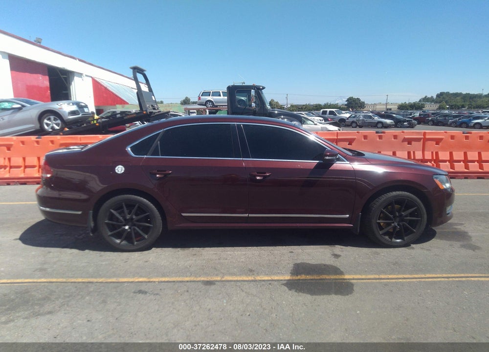 2014 VOLKSWAGEN PASSAT 2.0L TDI SE VIN: 1VWBN7A34EC096147