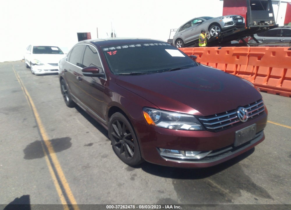 2014 VOLKSWAGEN PASSAT 2.0L TDI SE VIN: 1VWBN7A34EC096147