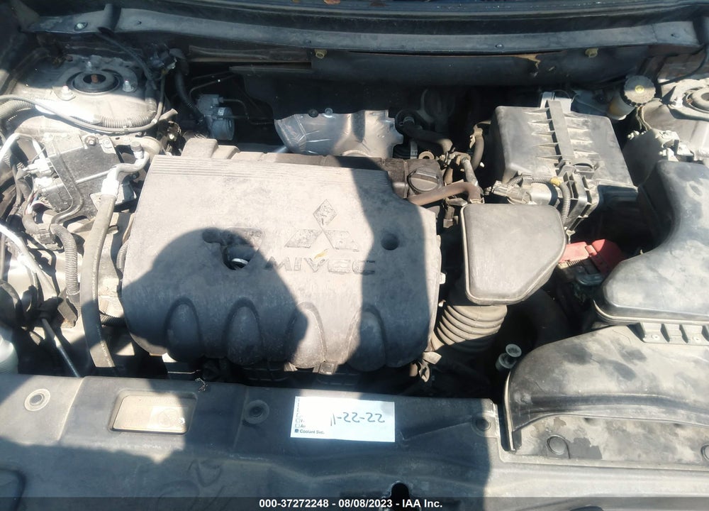 2018 MITSUBISHI OUTLANDER ES VIN: JA4AD2A36JZ002002