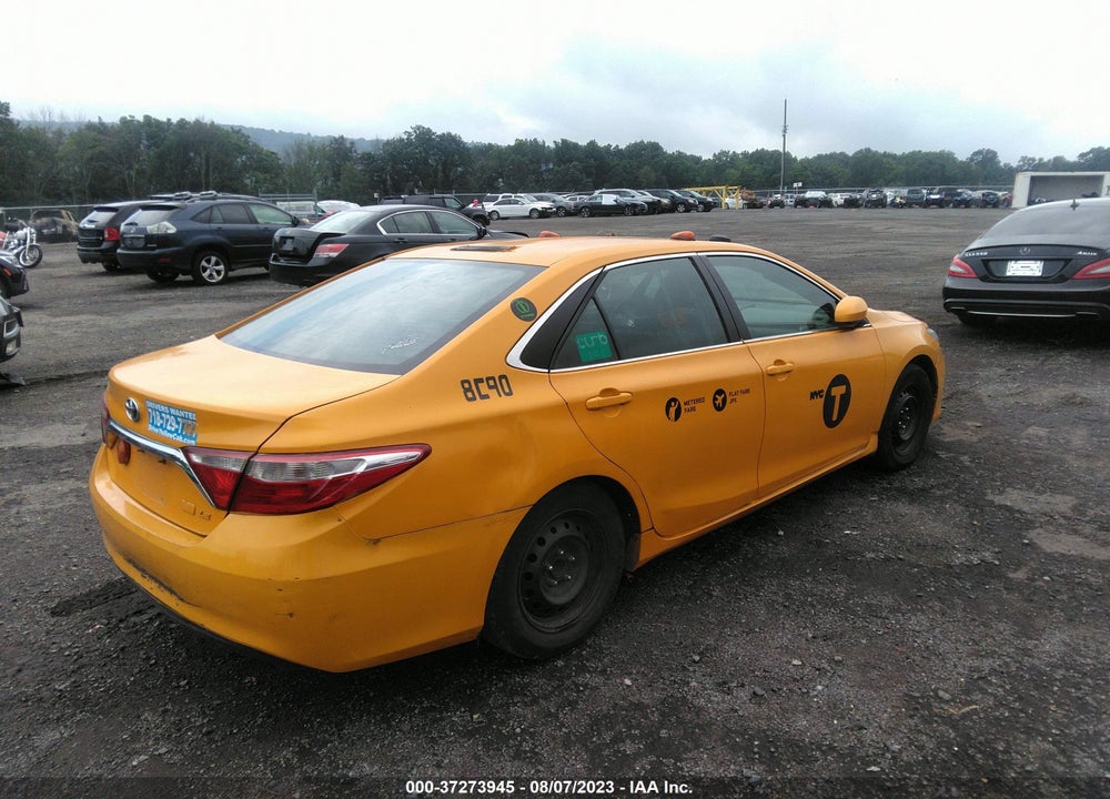 2015 TOYOTA CAMRY HYBRID LE VIN: 4T1BD1FK5FU153885