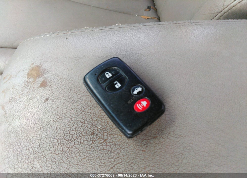 2011 TOYOTA CAMRY XLE V6 VIN: 4T1BK3EKXBU610817