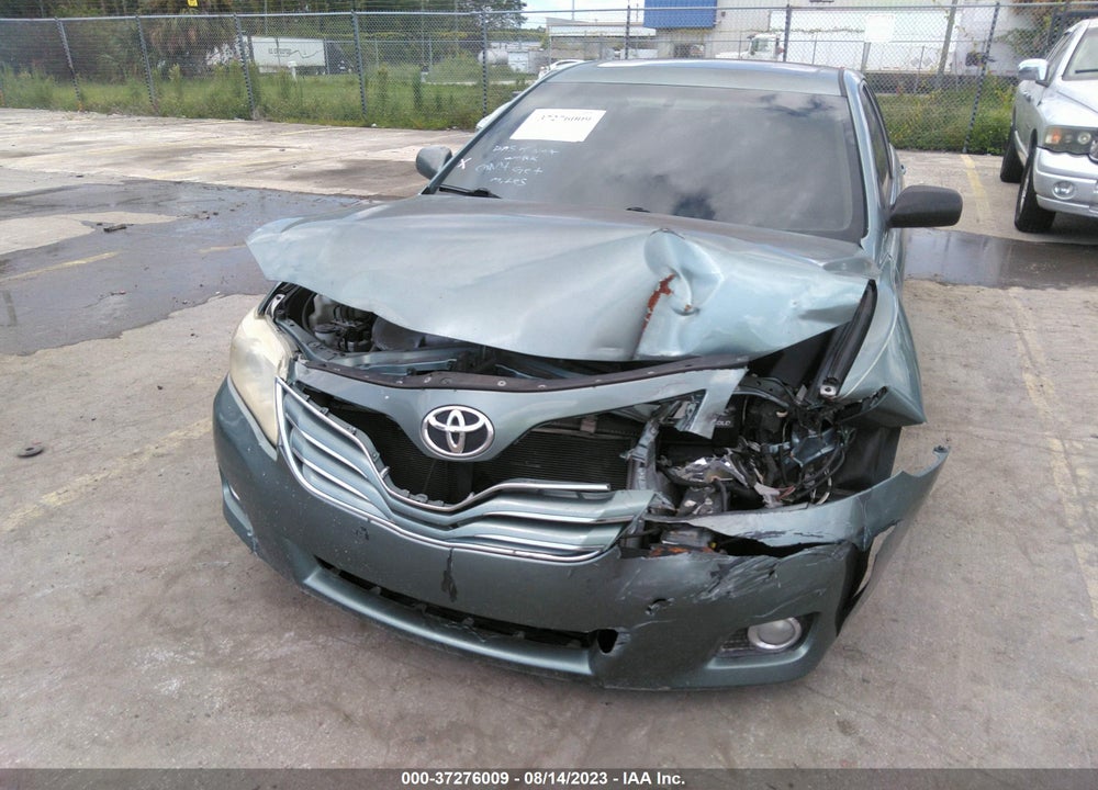 2011 TOYOTA CAMRY XLE V6 VIN: 4T1BK3EKXBU610817