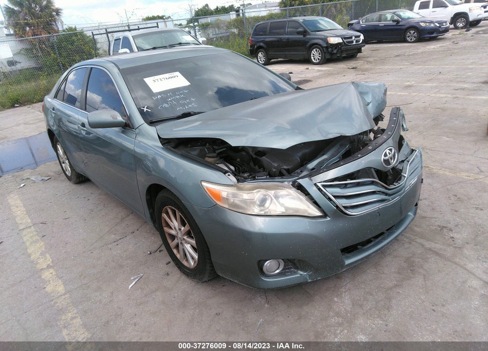 2011 TOYOTA CAMRY XLE V6 VIN: 4T1BK3EKXBU610817