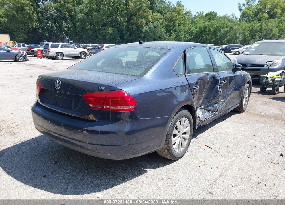 2015 VOLKSWAGEN PASSAT 1.8T WOLFSBURG EDITION VIN: 1VWAT7A32FC058354