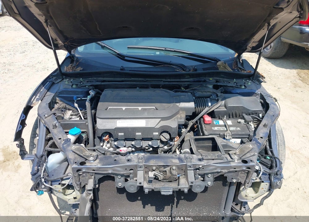 2015 HONDA ACCORD EX-L V-6 VIN: 1HGCR3F87FA019635