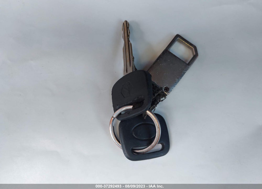 2002 TOYOTA TACOMA BASE (A4) VIN: 5TENL42N62Z140084