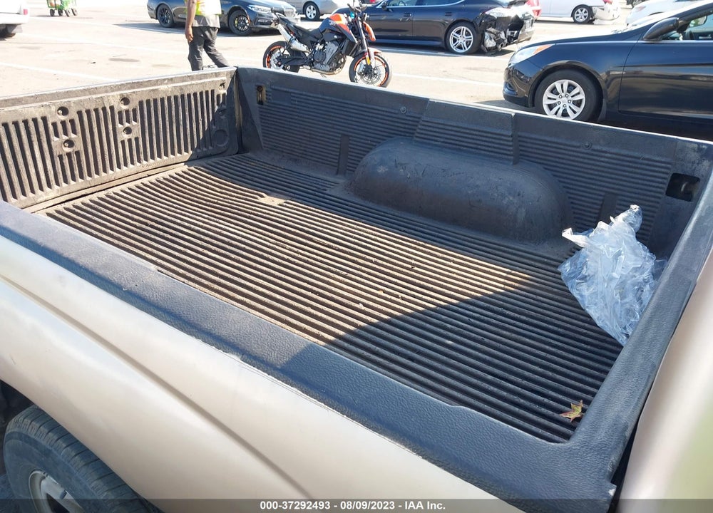 2002 TOYOTA TACOMA BASE (A4) VIN: 5TENL42N62Z140084