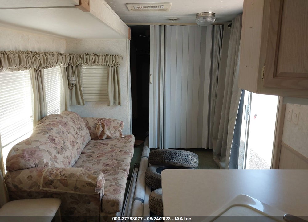 2004 TRAILER HY LINE TRAVEL VIN: 19LBA02U84A042170