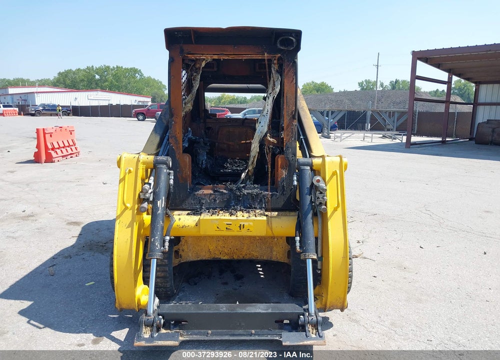 2021 GEHL VT320 VIN: CHLVT320H00040877