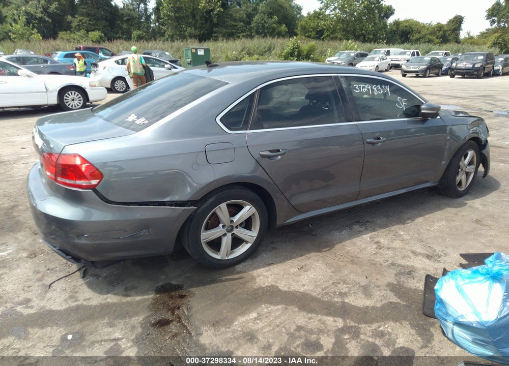 2013 VOLKSWAGEN PASSAT 2.5L SE VIN: 1VWBP7A34DC100304