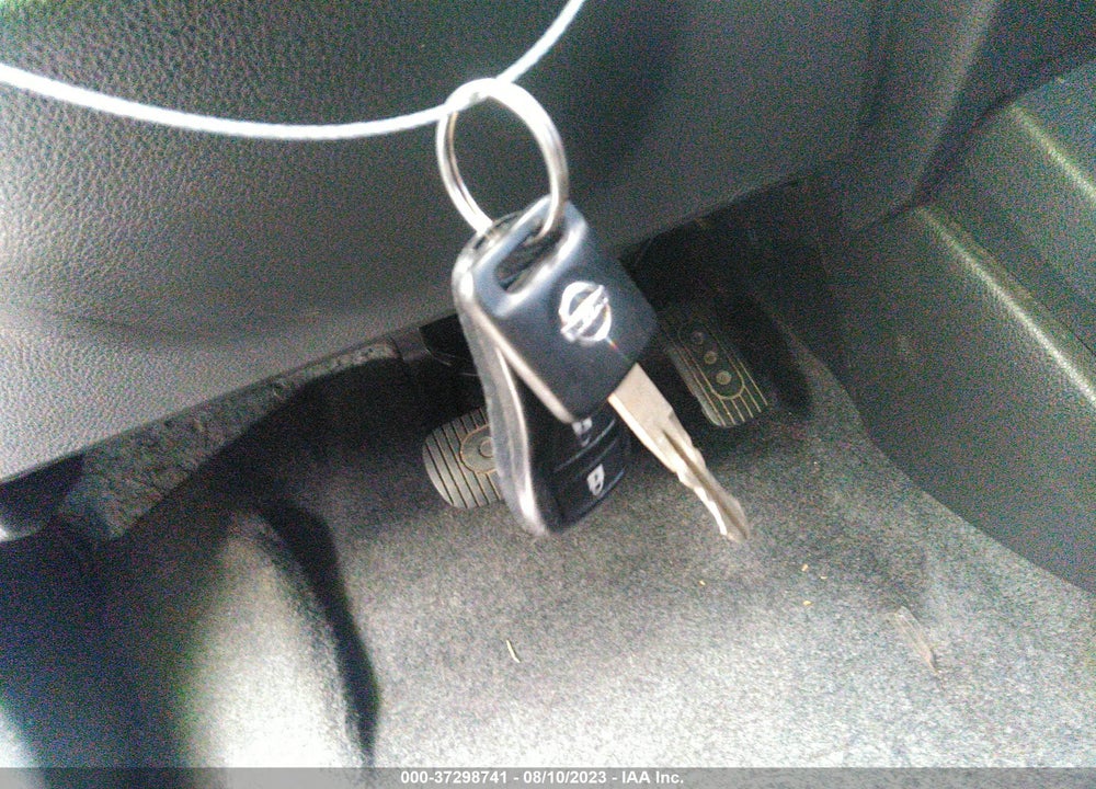 2009 NISSAN VERSA VIN: 3N1BC13E49L431070