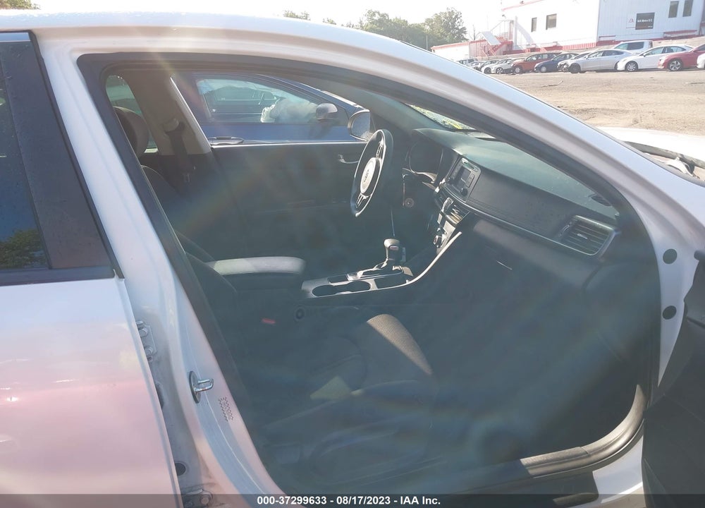 2016 KIA OPTIMA VIN: KNAGT4L35G5099086