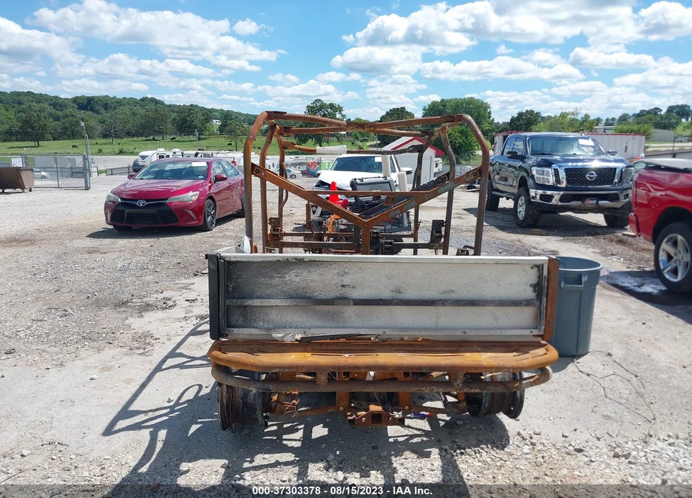 2015 INTIMIDATOR UTV VIN: A7BDX9ARHFB002305