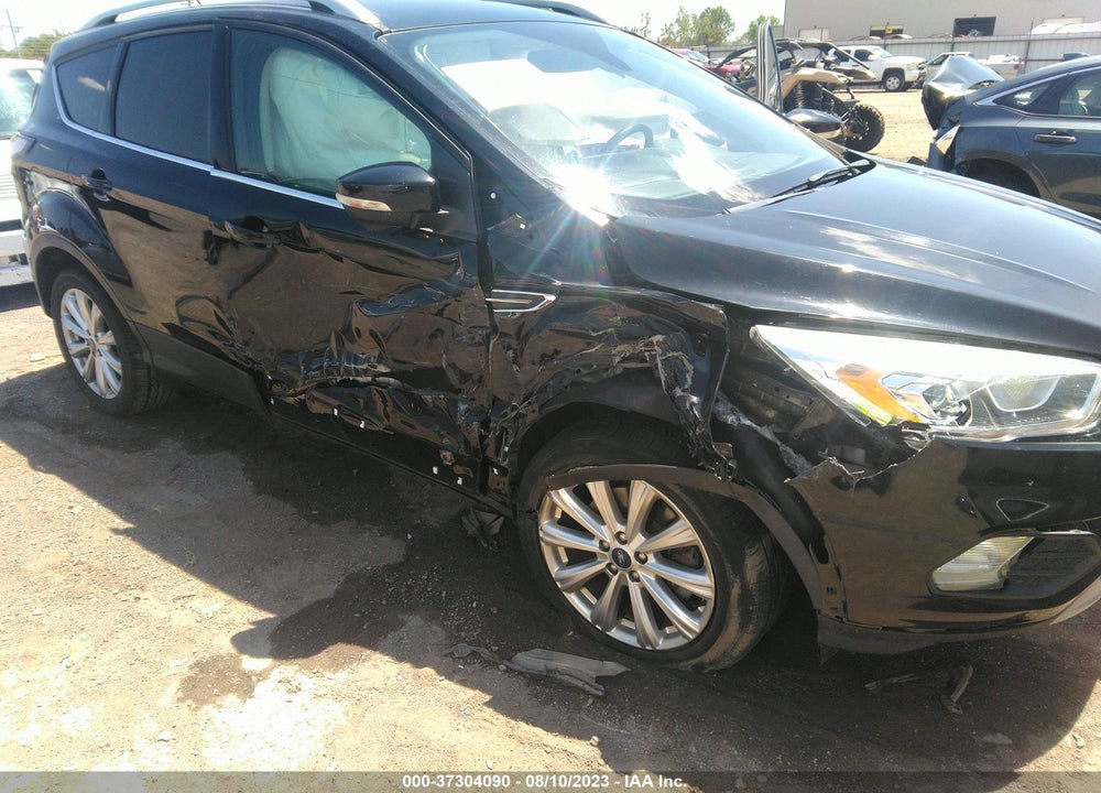 2017 FORD ESCAPE TITANIUM VIN: 1FMCU9J92HUE18398
