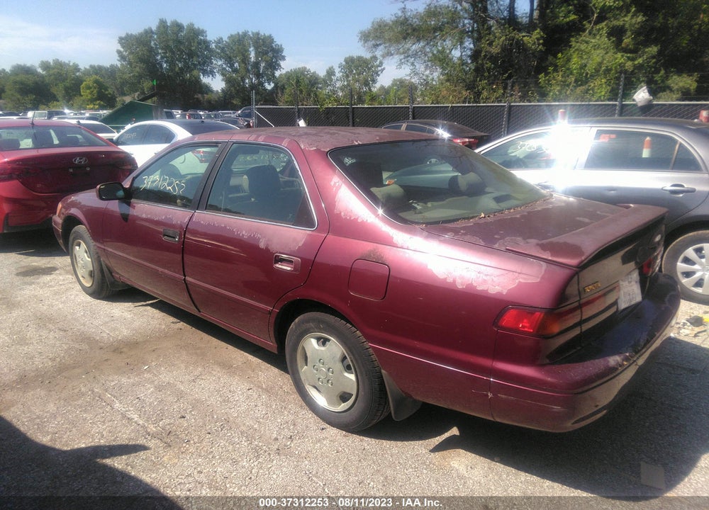 1998 TOYOTA CAMRY LE VIN: 4T1BG22K4WU245394