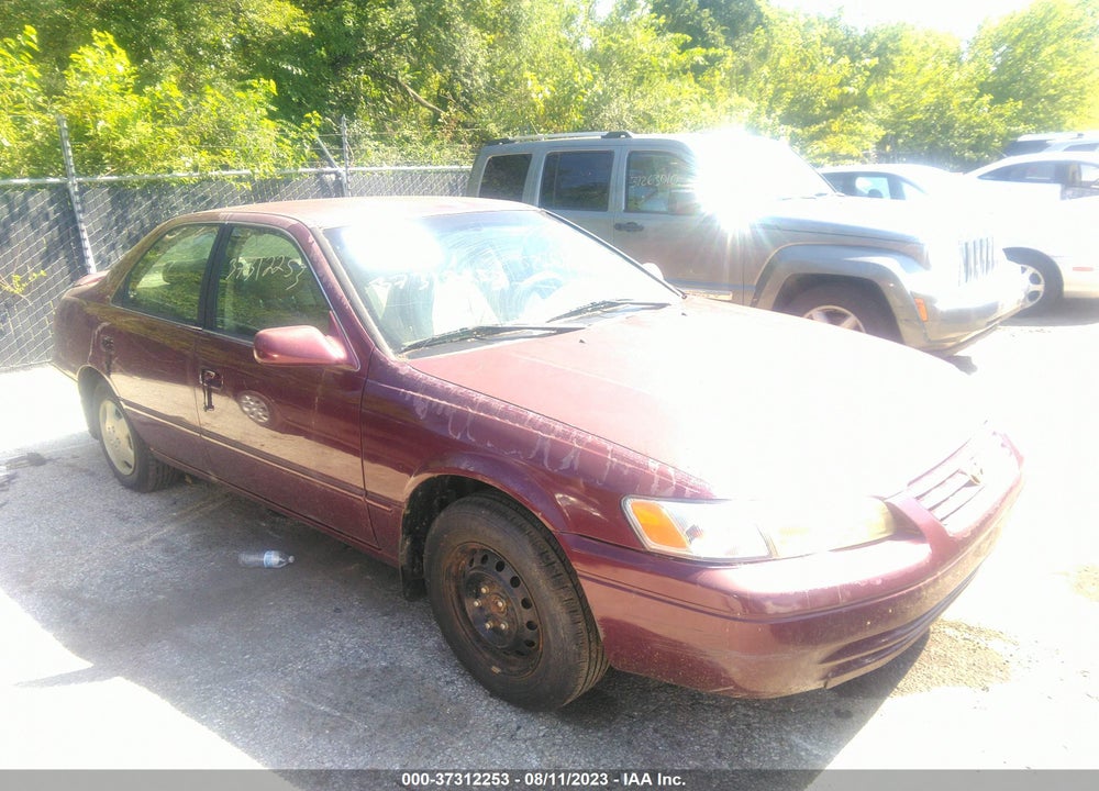 1998 TOYOTA CAMRY LE VIN: 4T1BG22K4WU245394