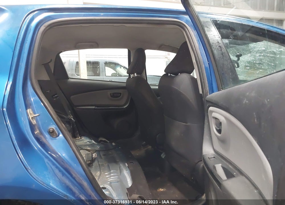 2015 TOYOTA YARIS VIN: VNKKTUD32FA040358