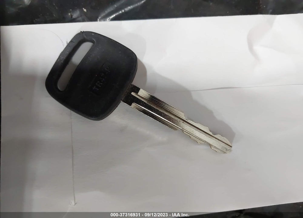 2015 TOYOTA YARIS VIN: VNKKTUD32FA040358