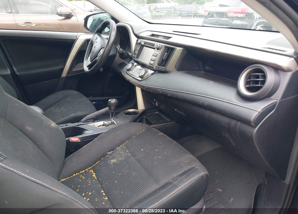 2015 TOYOTA RAV4 XLE VIN: 2T3RFREV1FW377391