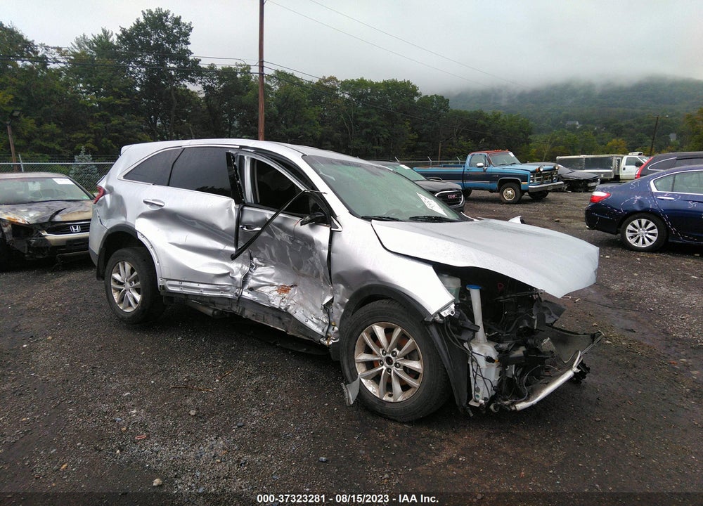 2018 KIA SORENTO 2.4L L VIN: 5XYPG4A32JG371683