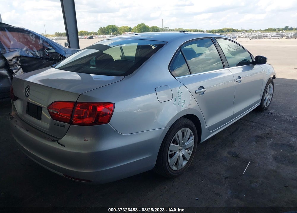 2013 VOLKSWAGEN JETTA 2.5L SE VIN: 3VWDP7AJ6DM244927