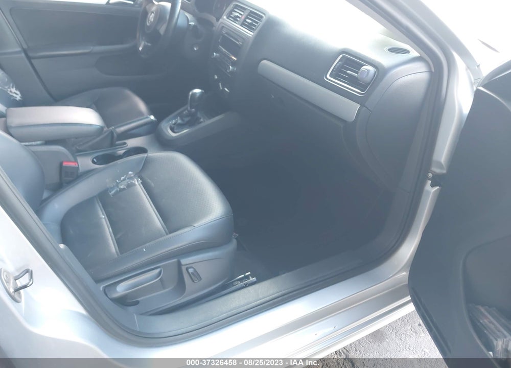2013 VOLKSWAGEN JETTA 2.5L SE VIN: 3VWDP7AJ6DM244927