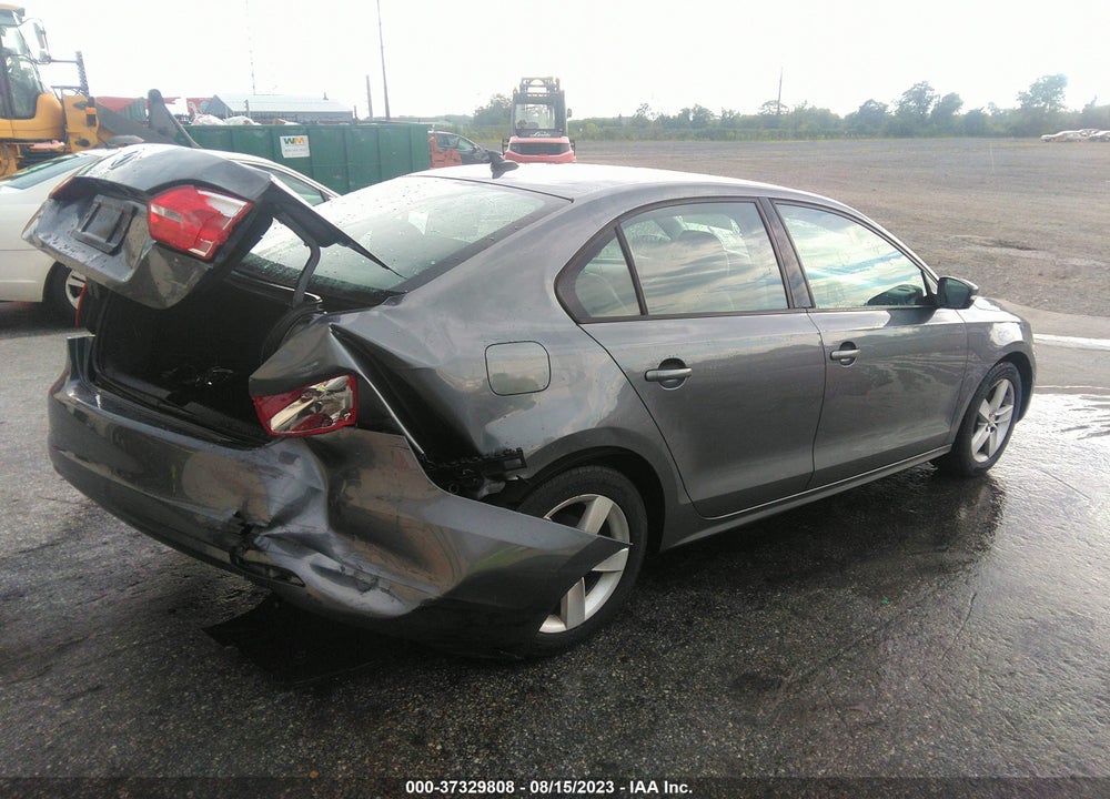 2012 VOLKSWAGEN JETTA 2.0L TDI VIN: 3VWLL7AJ2CM401472