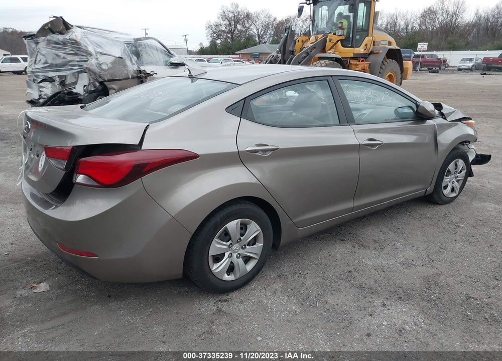 2016 HYUNDAI ELANTRA SE VIN: 5NPDH4AE0GH732136