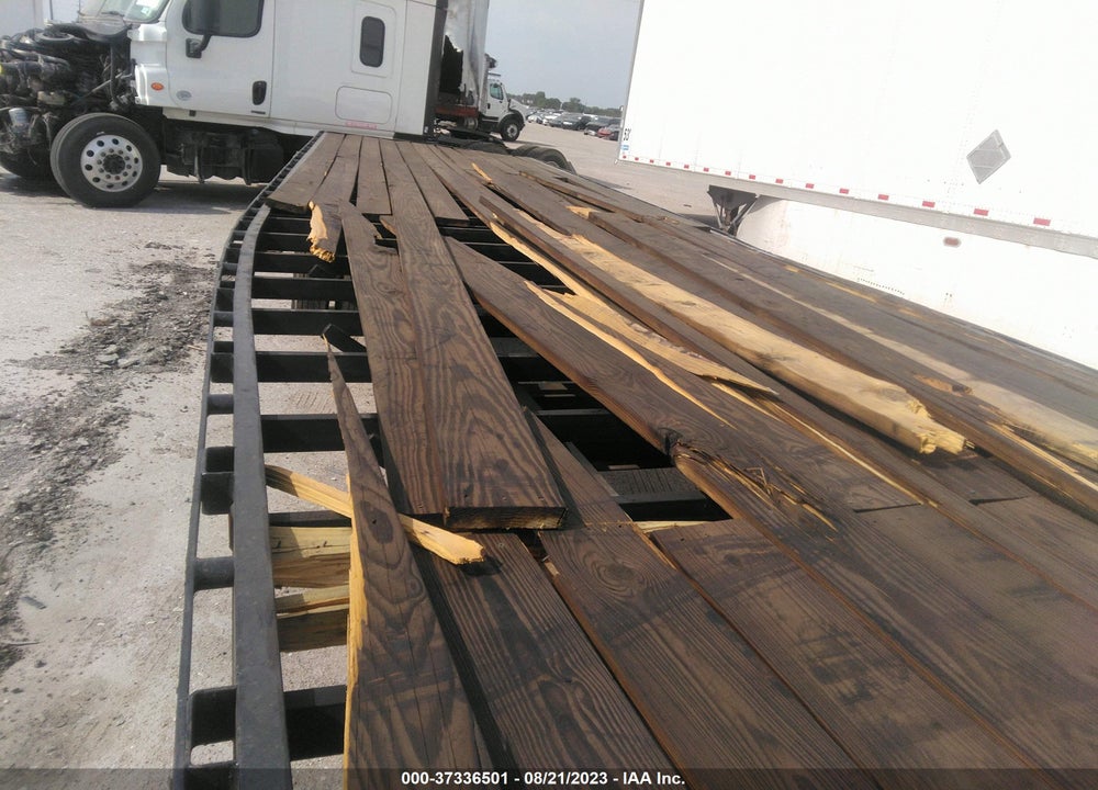 2008 TRAILER LAMAR VIN: 5RVGN40268M000345