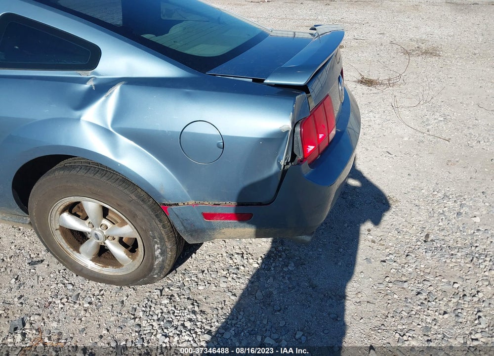 2005 FORD MUSTANG V6 DELUXE/V6 PREMIUM VIN: 1ZVFT80N055121419