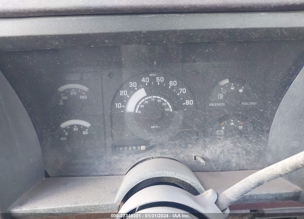 1990 CHEVROLET GMT-400 C2500 VIN: 1GCFC24K7LE259441