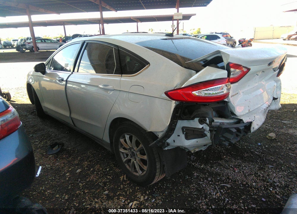 2015 FORD FUSION S VIN: 3FA6P0G7XFR144453