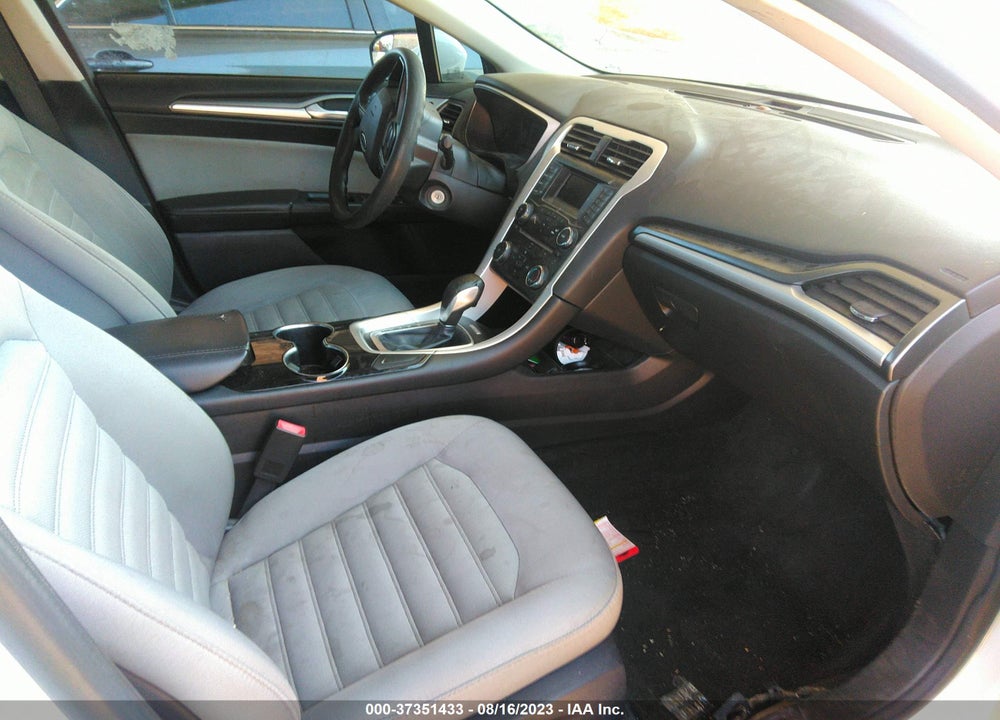 2015 FORD FUSION S VIN: 3FA6P0G7XFR144453