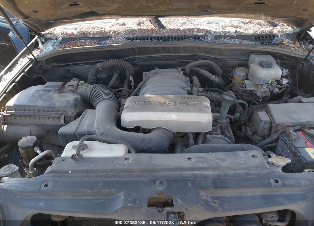 2004 TOYOTA 4RUNNER SR5 V8 VIN: JTEBT14R640038235