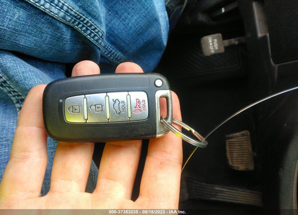 2011 HYUNDAI SONATA LIMITED VIN: 5NPEC4ACXBH202217