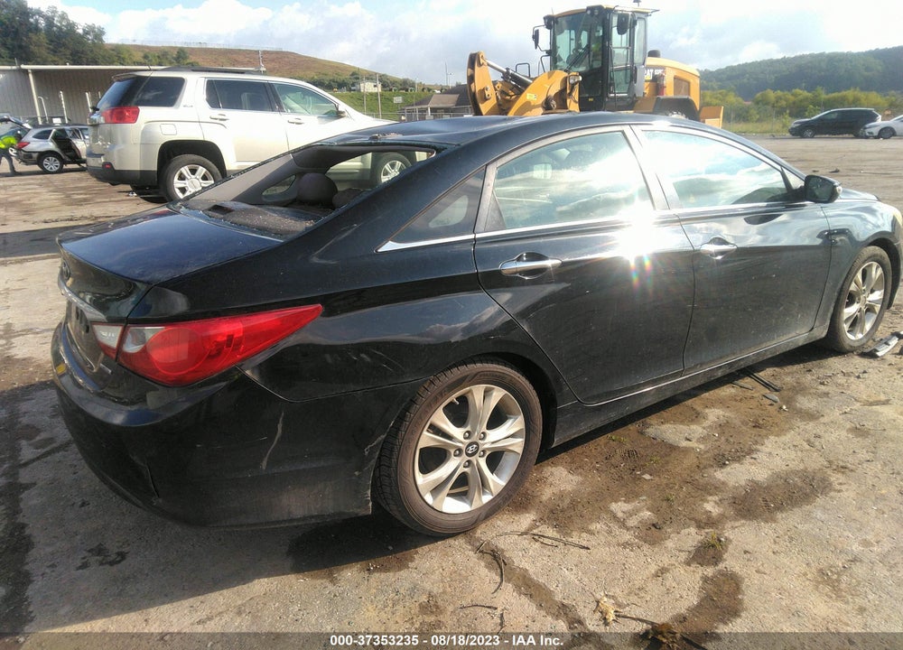 2011 HYUNDAI SONATA LIMITED VIN: 5NPEC4ACXBH202217