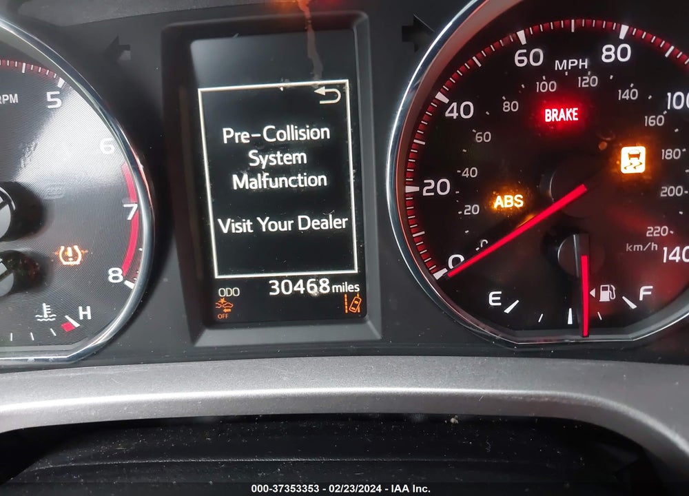 2018 TOYOTA RAV4 SE VIN: JTMJFREV2JJ181979